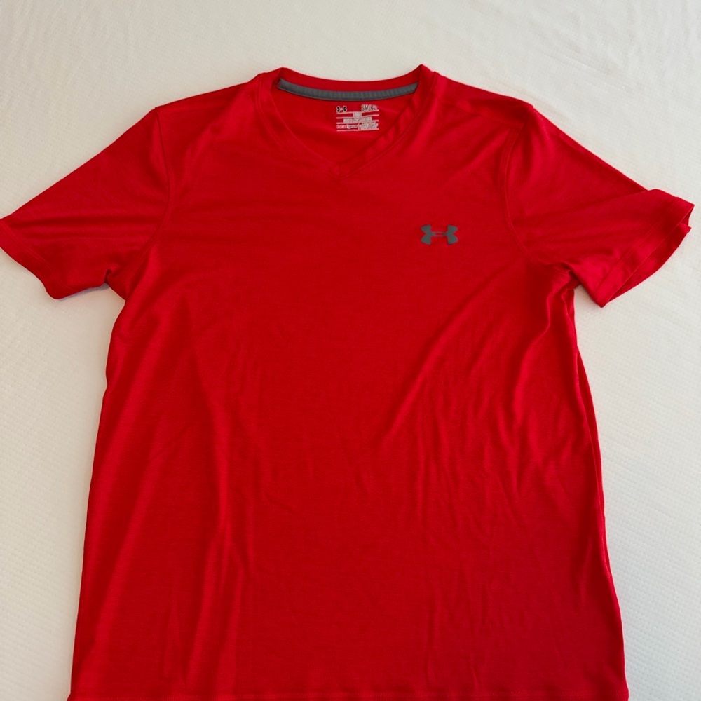 Under Armour Men's Vibrant Red Tee